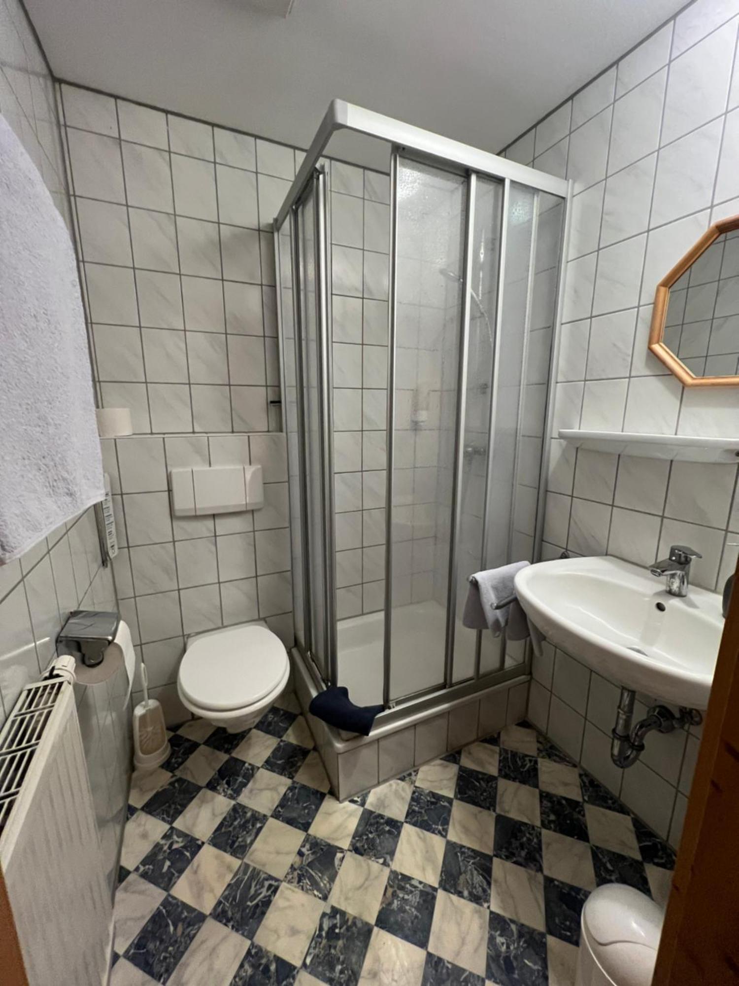 Gasthaus Zur Post Waal Buitenkant foto